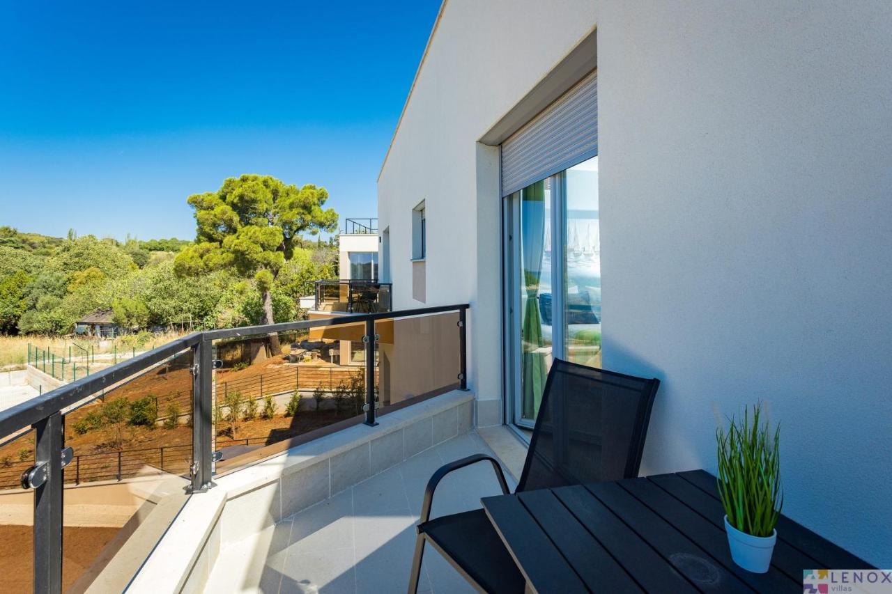 Lavanda Villa *